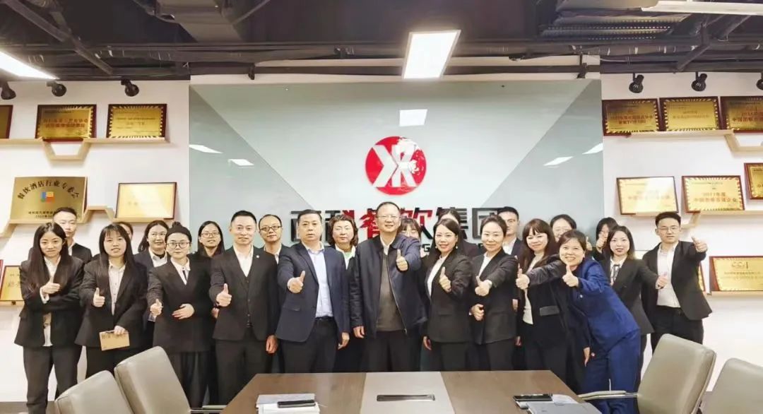 11��Ա�����Բ���ٿ�����������������Ϊ������Ŀ�Ķ��𾢣�