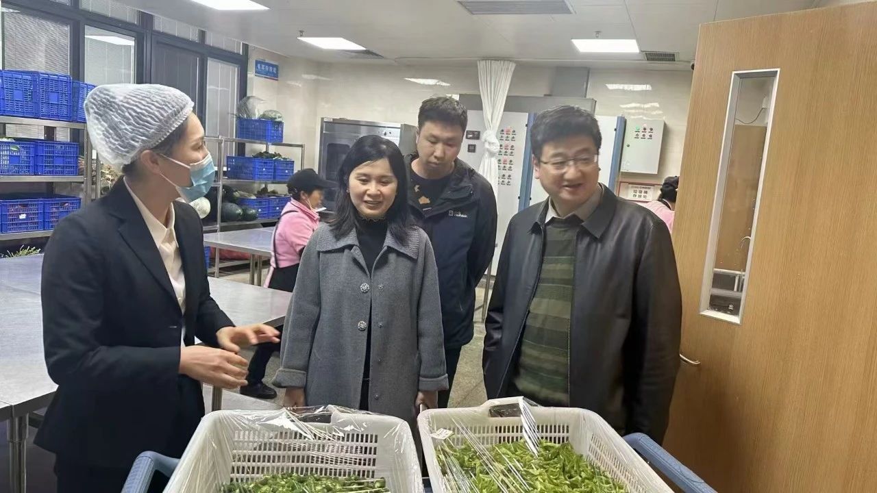 �����ͯҽԺʳ���徲ǿ���ж�����Ժ���´������Ӽ�飬����ȷ����ʳ�徲